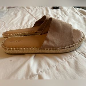 Old Navy Sandals - Never Worn